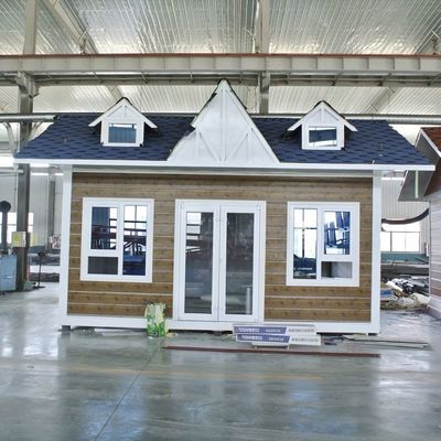 Klappbares kleines Haus auf Rädern Anhänger mit 18 mm MgO-Blattboden PVC-Schiebefenster