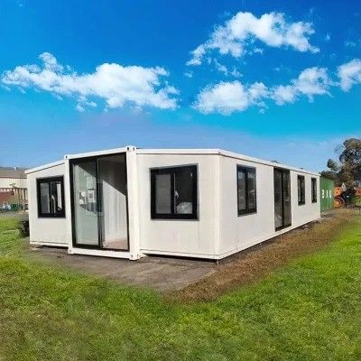 Erweiterbares Containerhaus mit modernem Design und wetterbeständiger Struktur